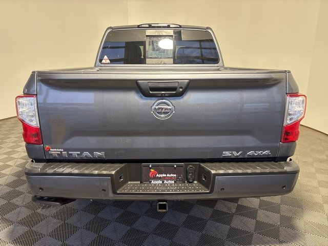 Used 2021 Nissan Titan SV w/ SV Convenience Package image 5