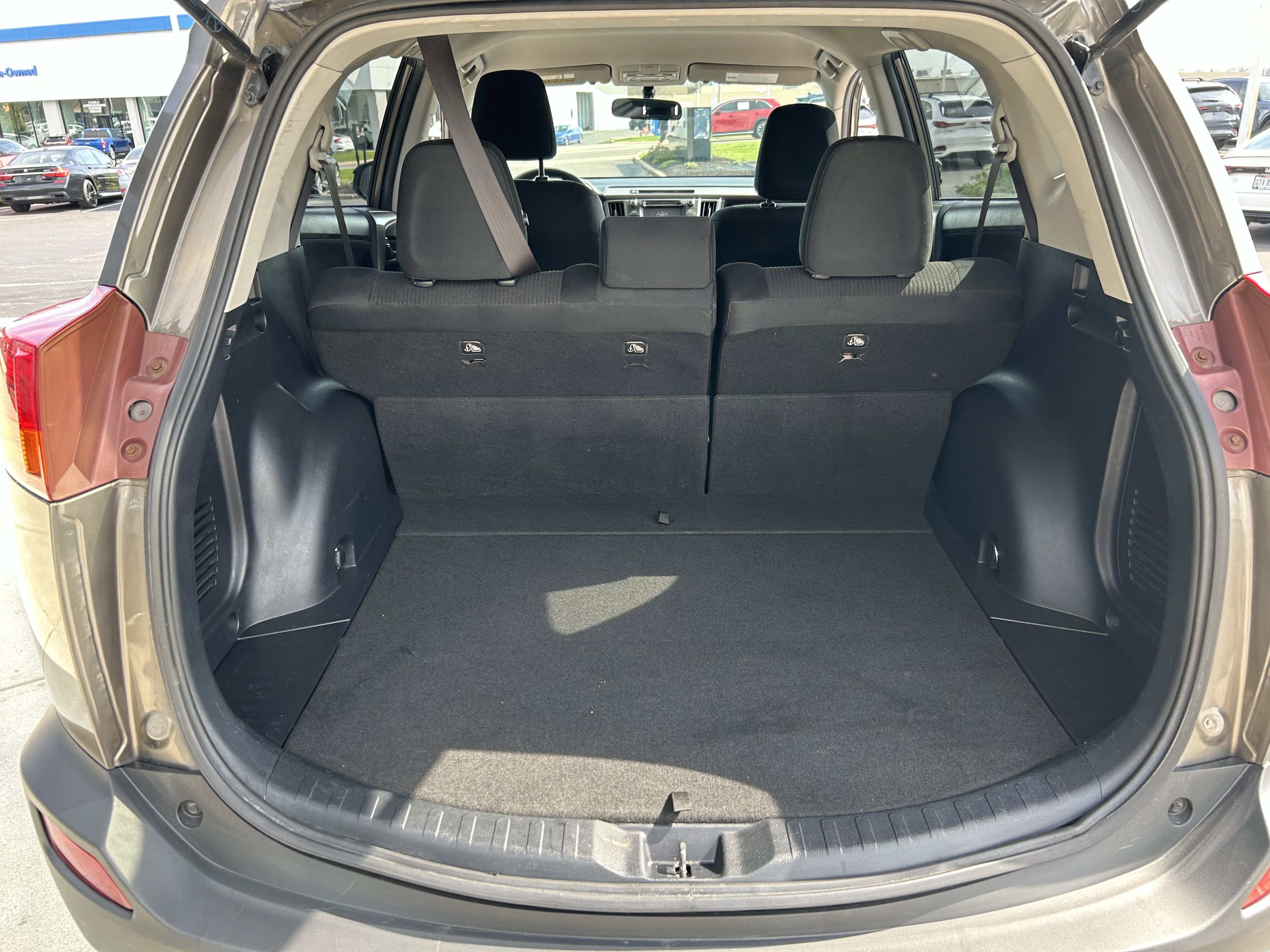 Used 2014 Toyota RAV4 LE image 23