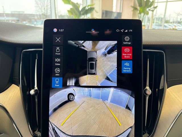 New 2026 Volvo XC60 T8 Ultra image 32