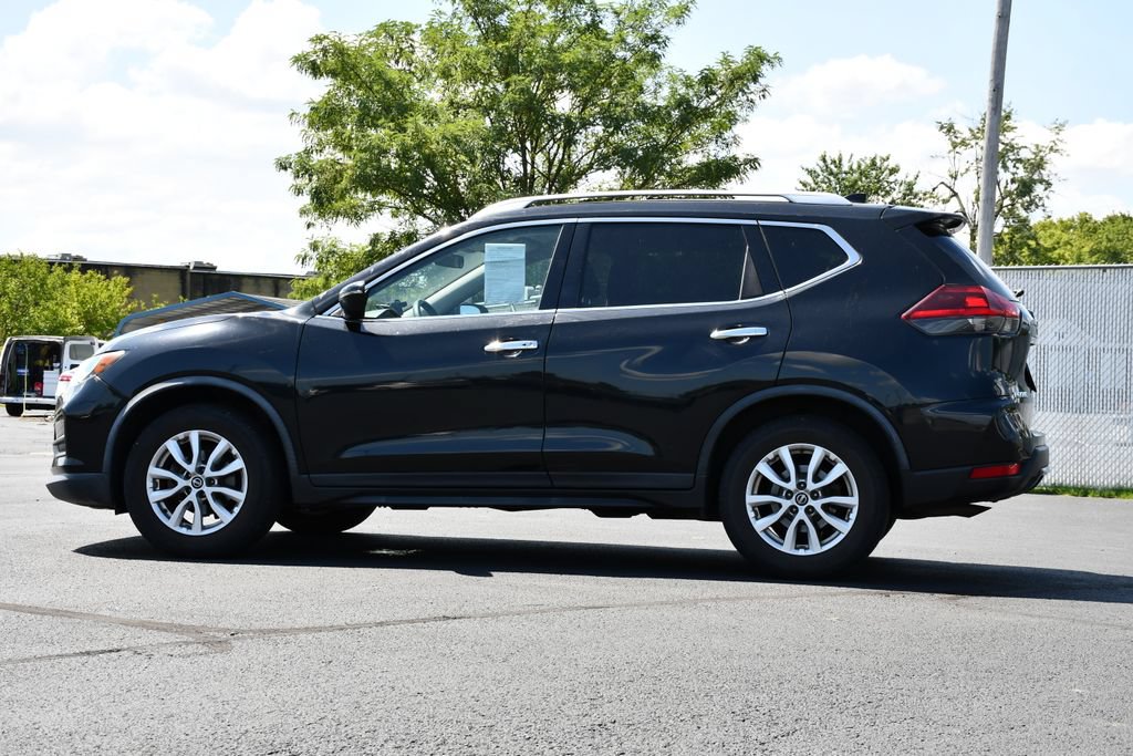 Used 2018 Nissan Rogue SV FWD image 4