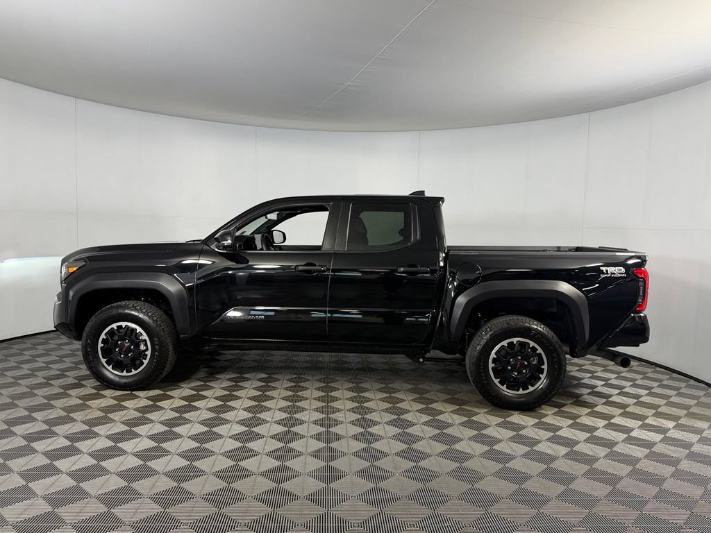 Used 2024 Toyota Tacoma TRD Off-Road w/ TRD Off Road Premium Package AWD/4WD image 11
