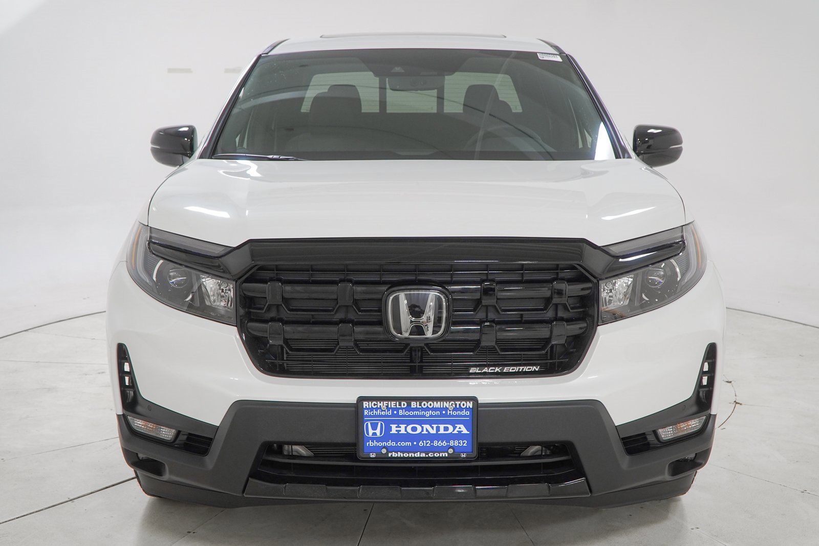 New 2026 Honda Ridgeline Black Edition image 2