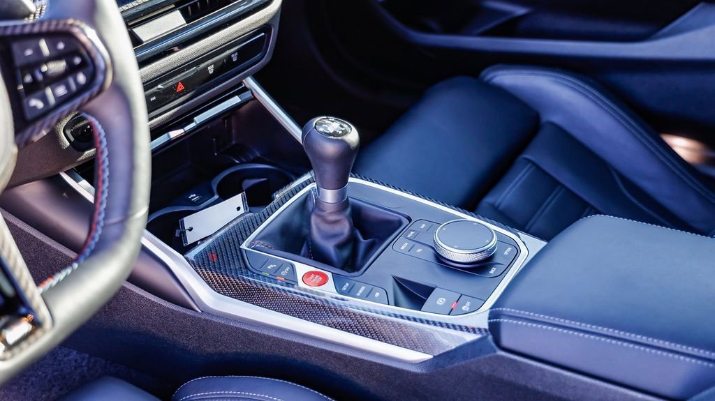 Used 2025 BMW M2 w/ Lighting Package image 23