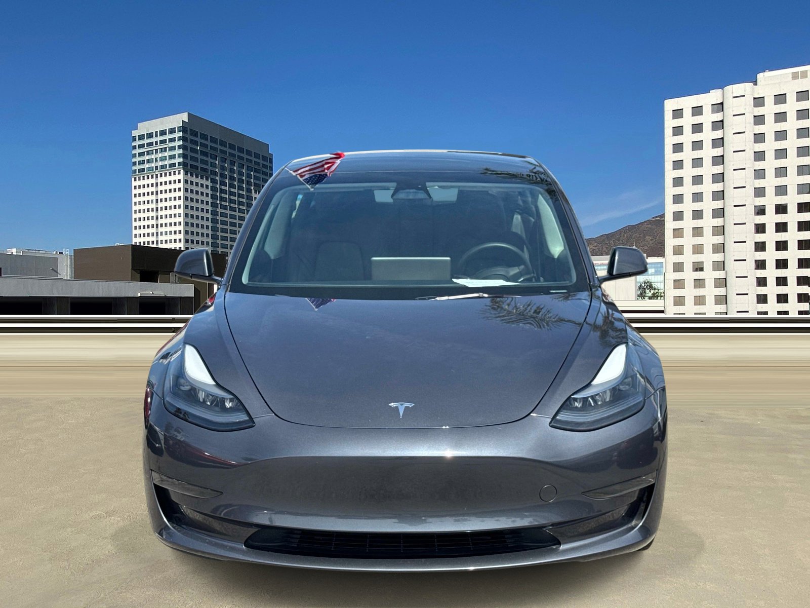 Used 2023 Tesla Model 3 Standard Range image 2