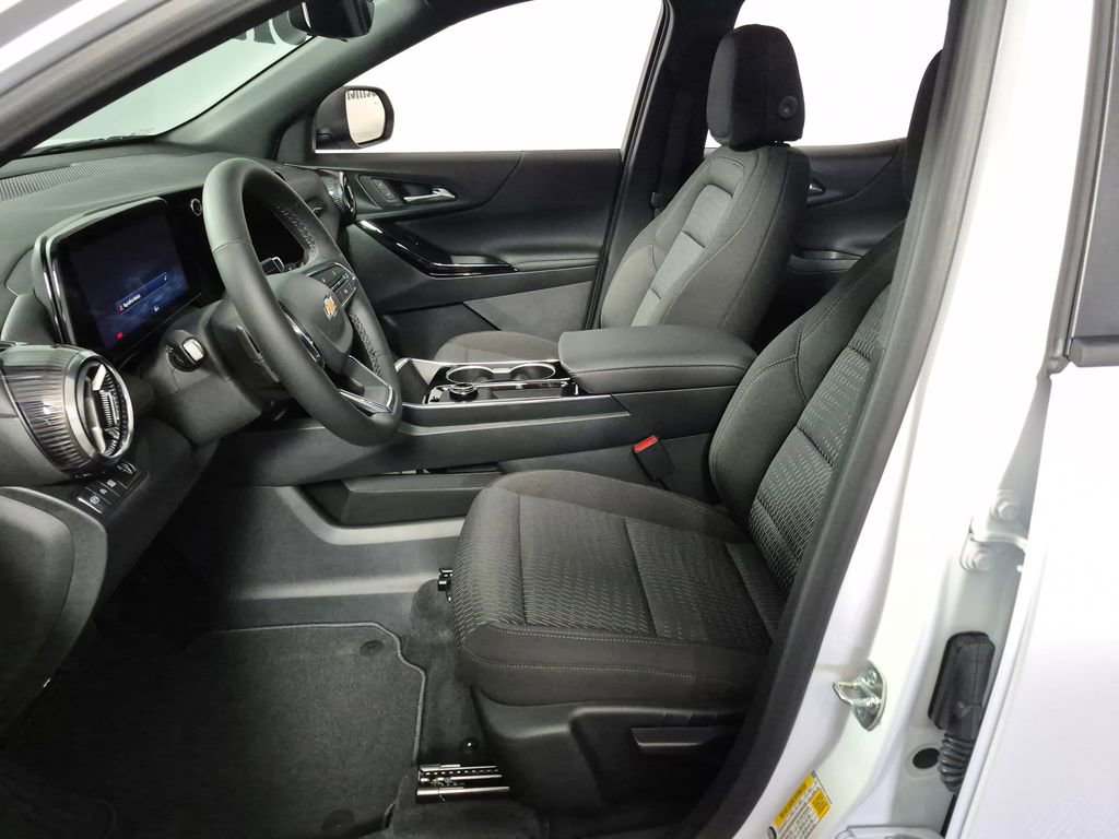 New 2026 Chevrolet Equinox LT FWD image 9