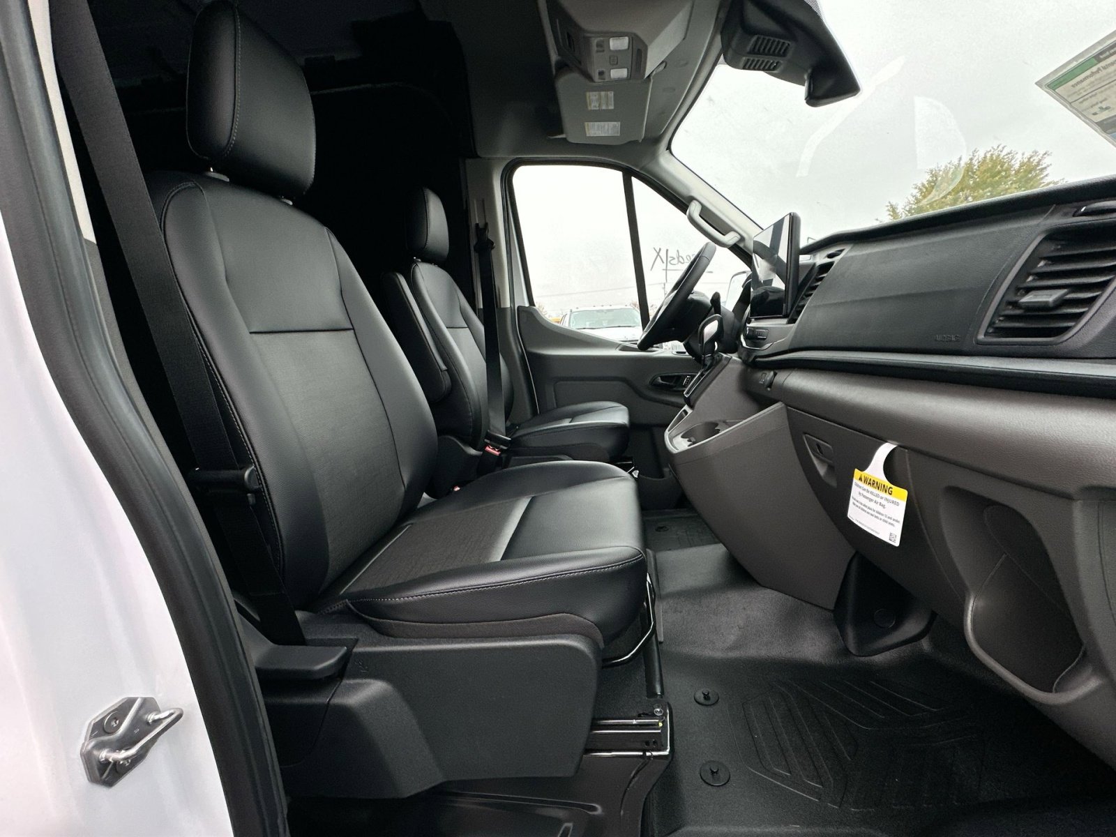 New 2026 Ford Transit 250 148 Medium Roof w/ Load Area Protection Package image 37