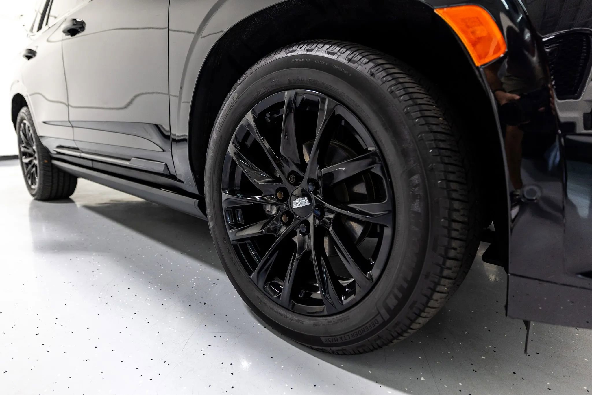 Used 2023 Cadillac Escalade Sport Platinum w/ LPO, ONYX Package AWD/4WD image 37