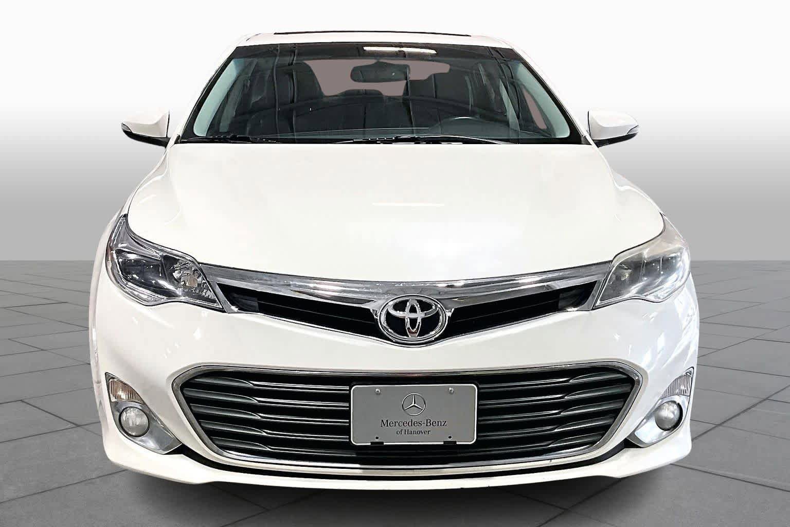 Used 2014 Toyota Avalon XLE Touring image 4