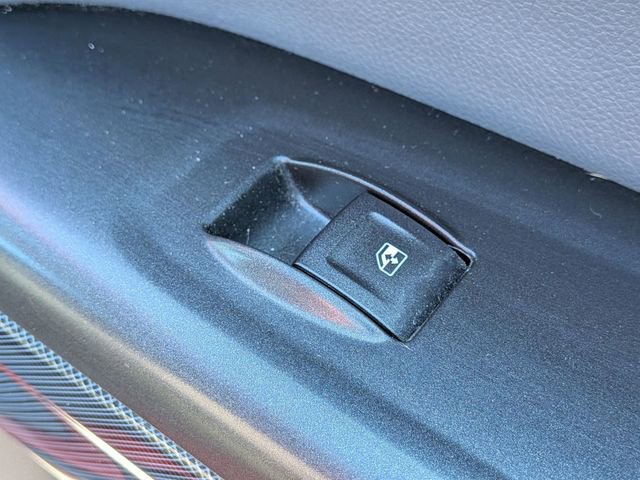 Used 2015 Chevrolet Colorado Z71 RWD image 34