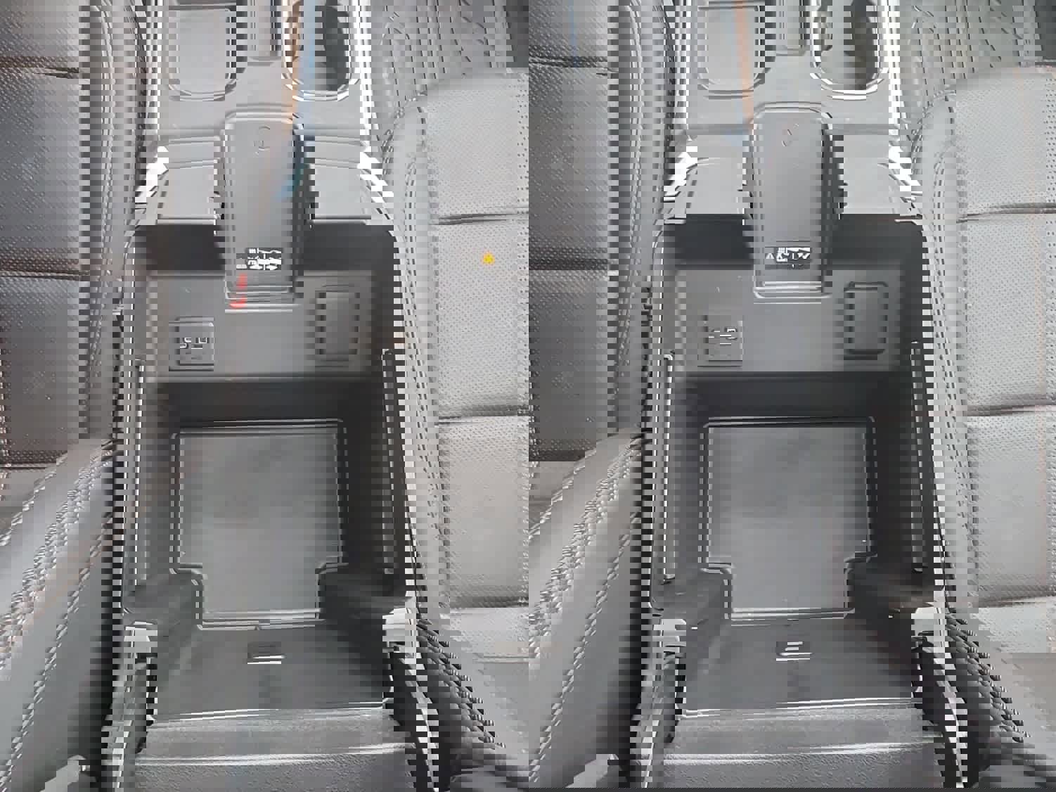 Used 2024 Chevrolet Silverado 1500 High Country w/ High Country Premium Package image 15