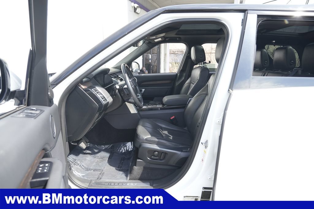 Used 2019 Land Rover Discovery HSE AWD/4WD image 21