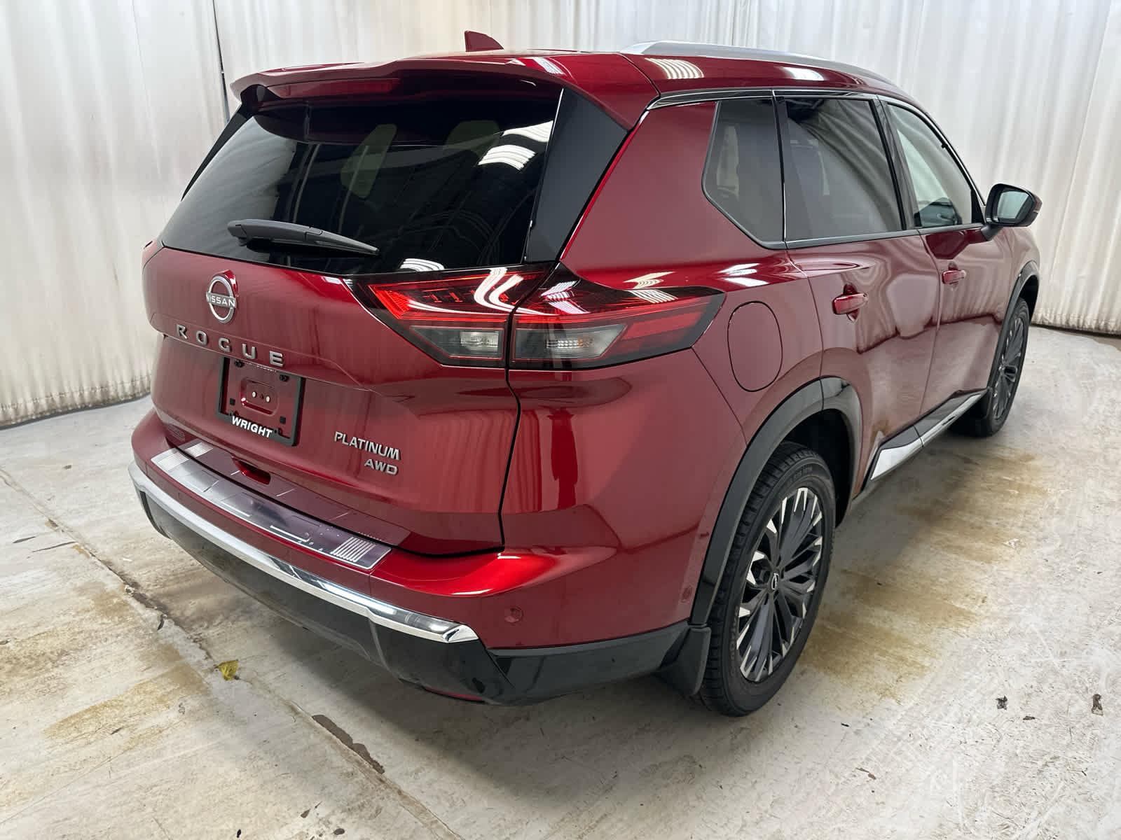 Certified 2024 Nissan Rogue Platinum AWD/4WD image 11
