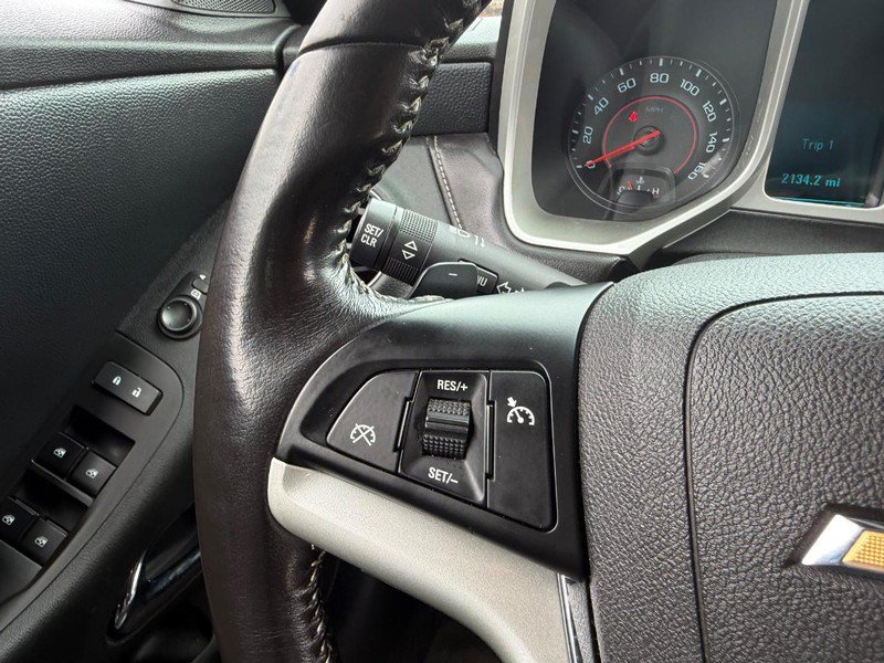 Used 2015 Chevrolet Camaro LT RWD image 10