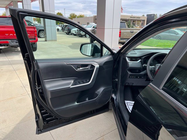 Used 2024 Toyota RAV4 XLE w/ Convenience Package AWD/4WD image 25