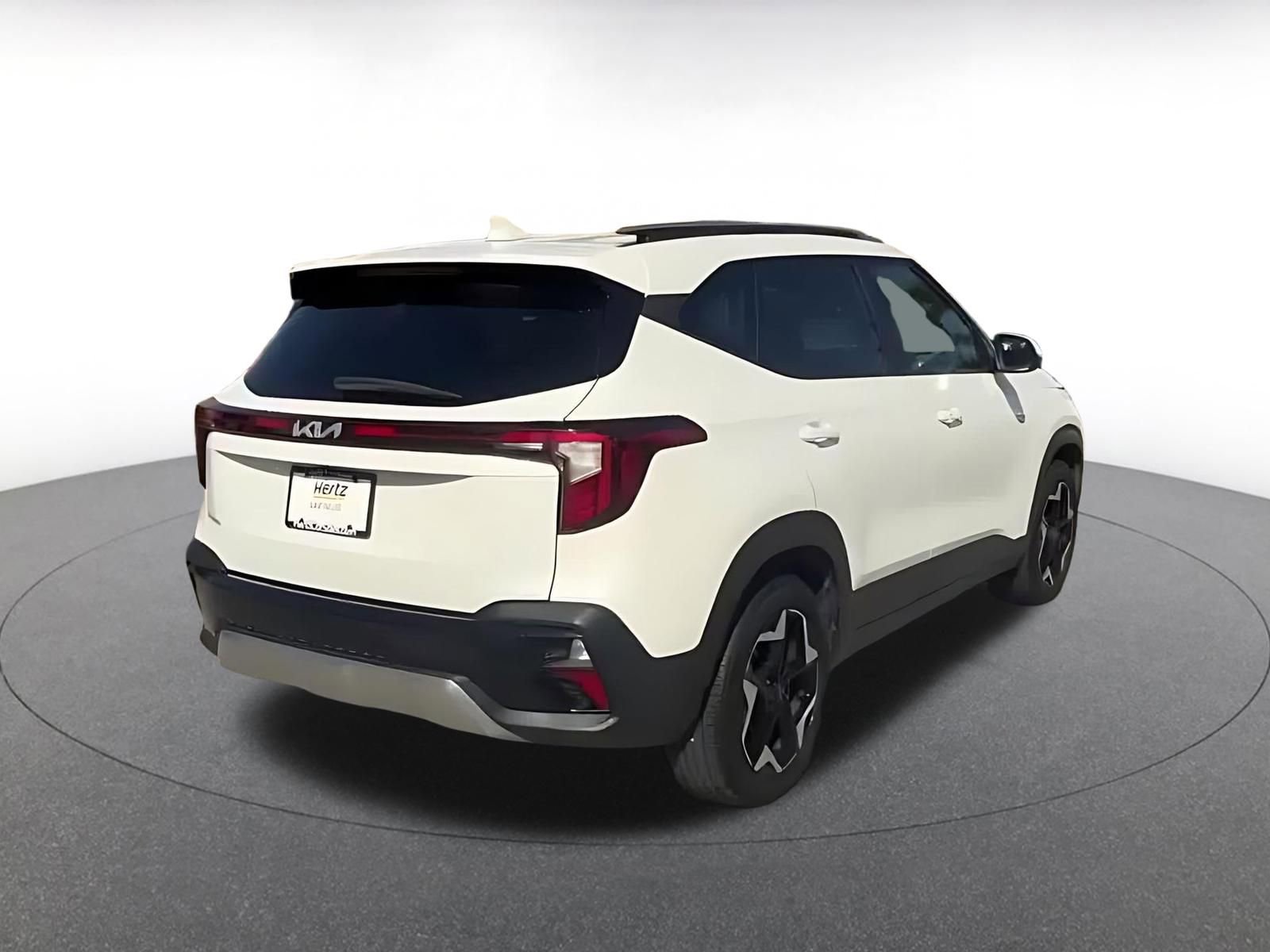 Used 2025 Kia Seltos S image 14