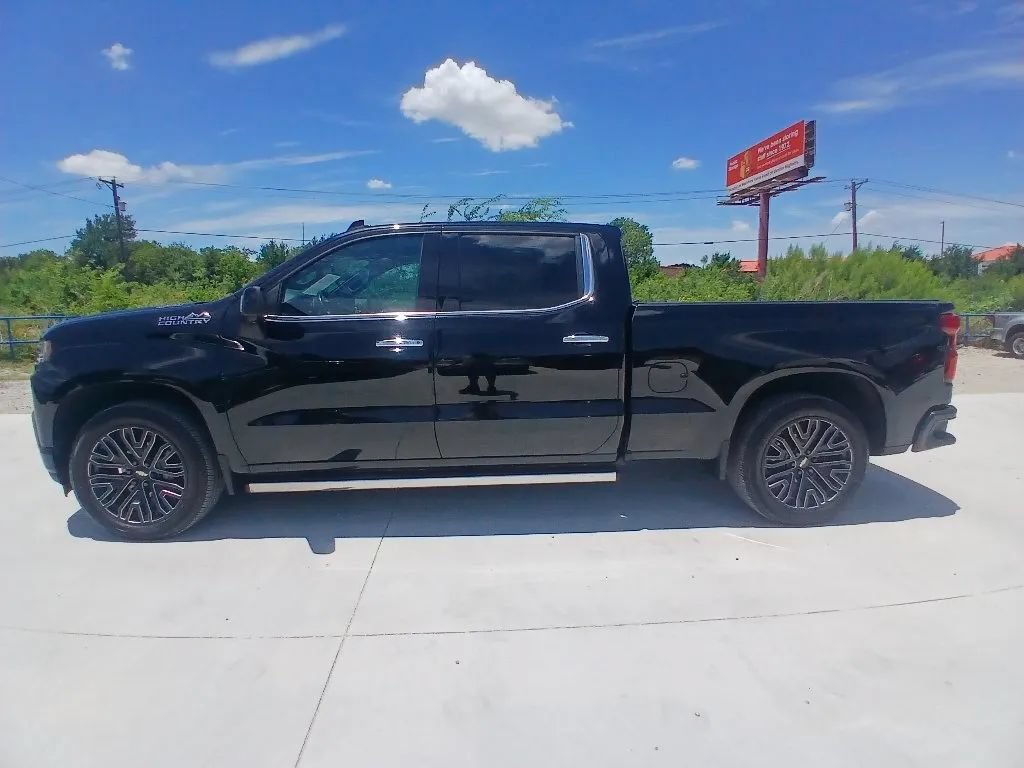 Used 2020 Chevrolet Silverado 1500 High Country w/ Technology Package AWD/4WD image 8