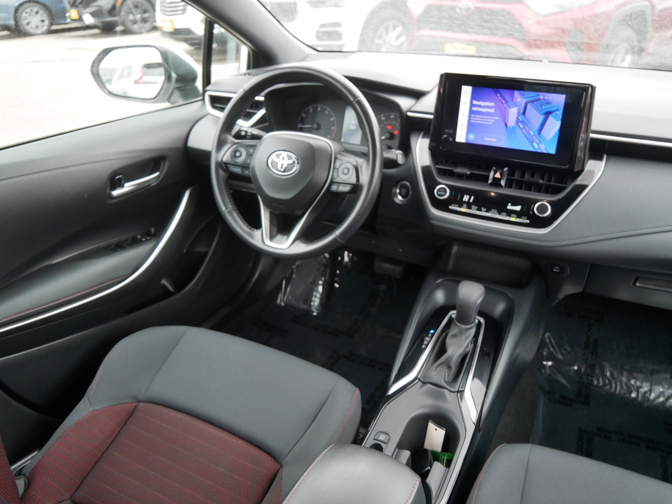 Used 2023 Toyota Corolla SE image 9