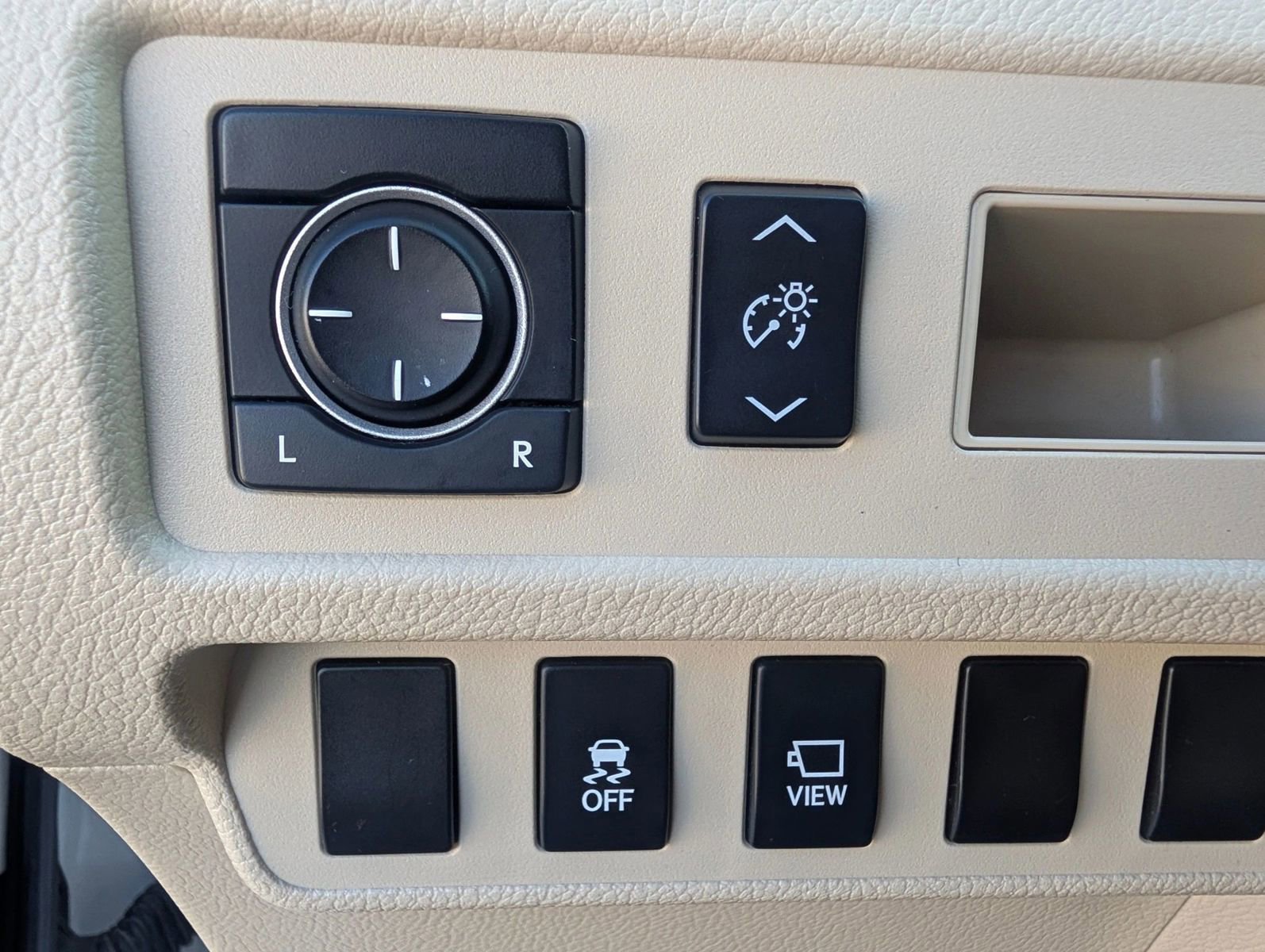 Used 2010 Lexus HS 250h FWD image 4