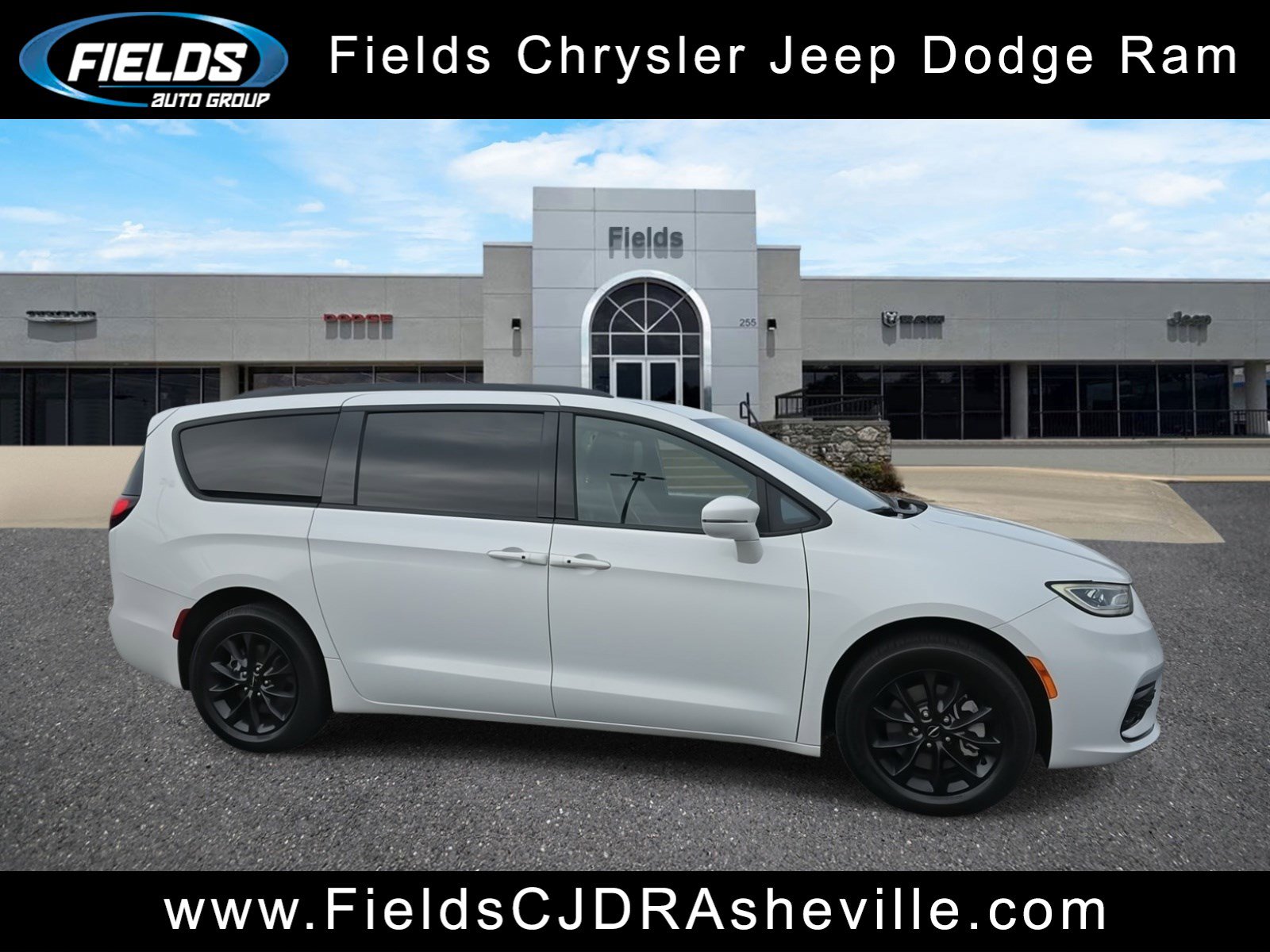 Used 2021 Chrysler Pacifica Limited w/ S Appearance Package image 1