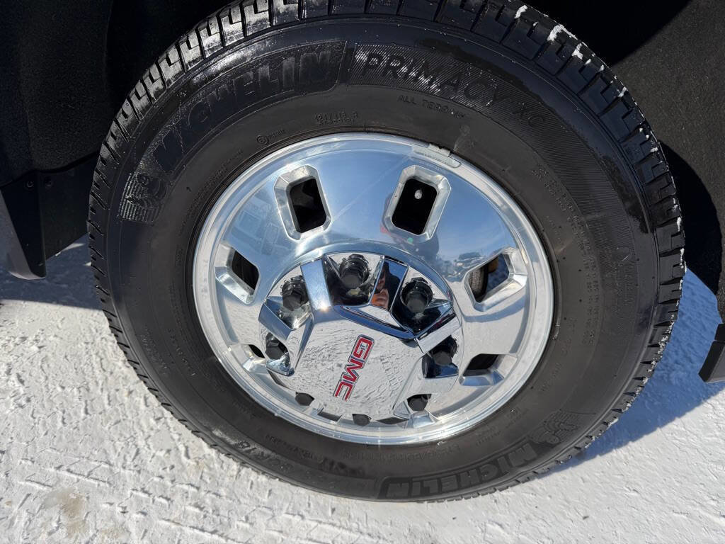 Used 2024 GMC Sierra 3500 SLT w/ SLT Premium Package image 70