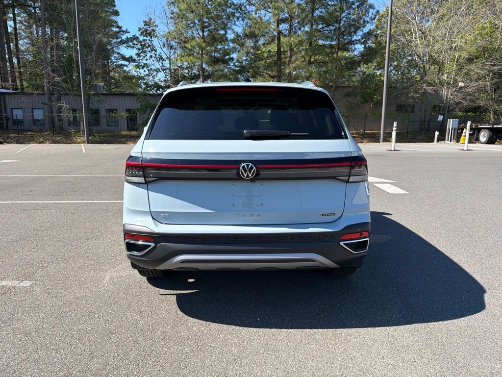 New 2026 Volkswagen Taos SE AWD/4WD image 5