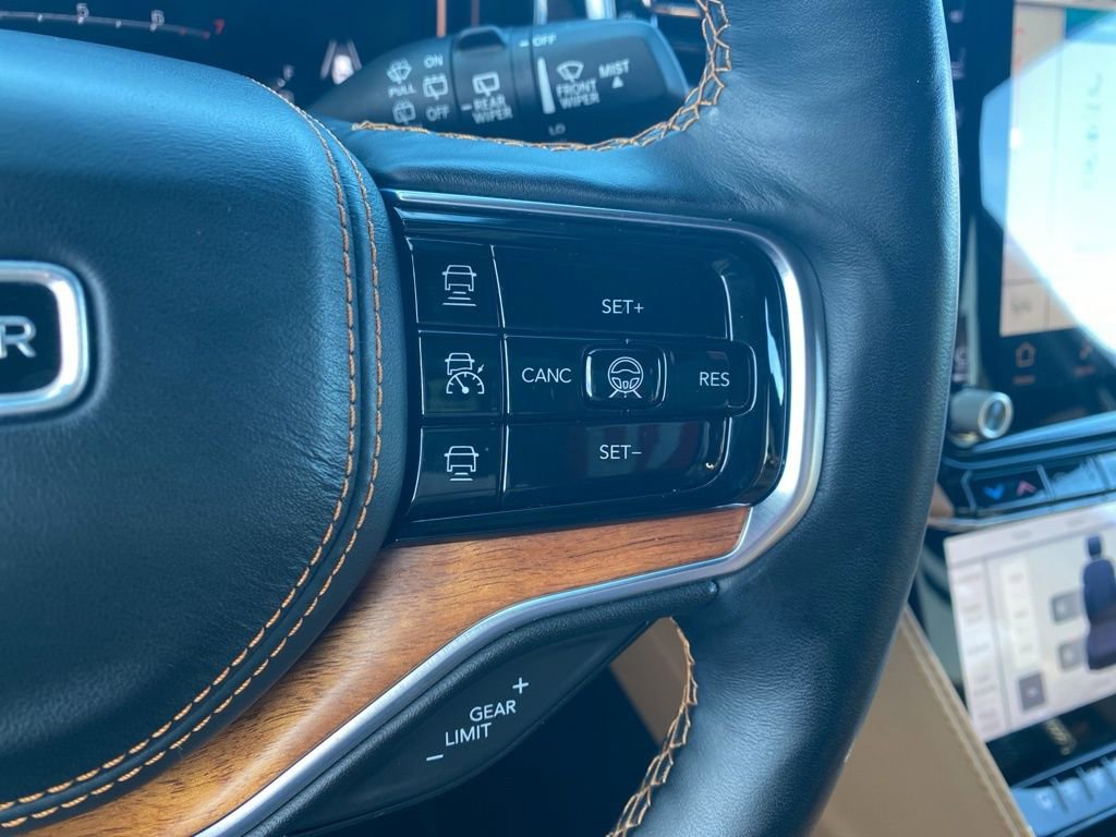 Used 2022 Jeep Grand Wagoneer Series III image 19