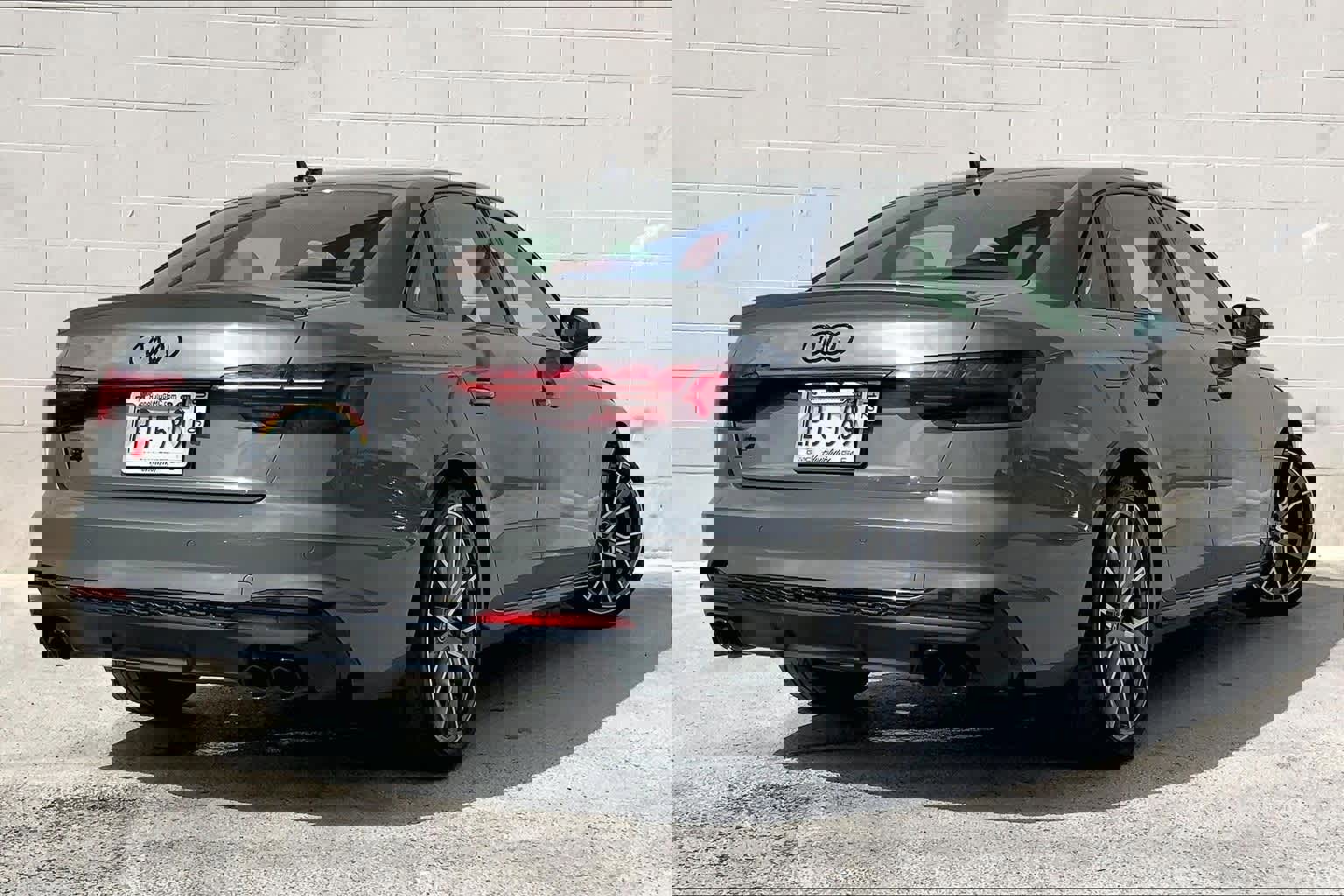 Used 2023 Audi S4 Premium Plus w/ Premium Plus Package image 23