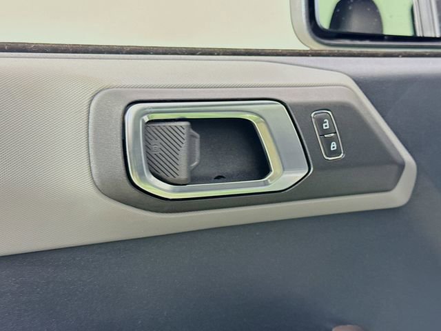 Used 2023 Ford Bronco Black Diamond image 18