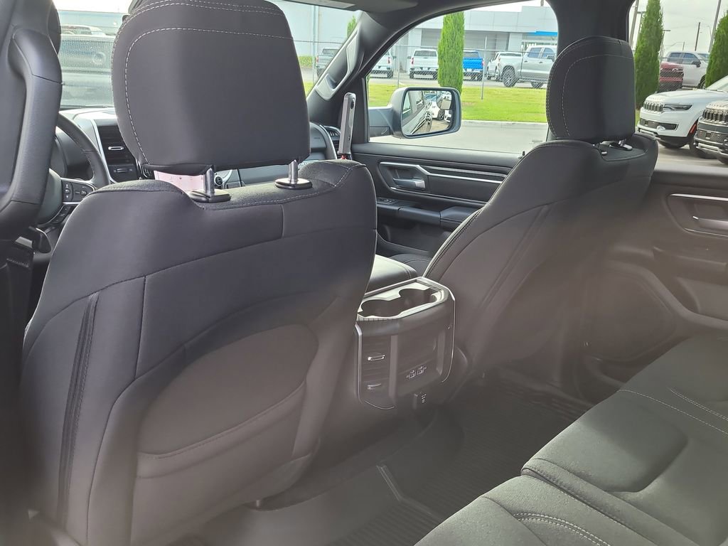 New 2026 RAM 1500 4x4 Crew Cab image 10