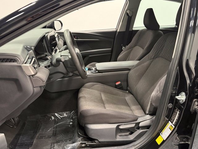 Used 2025 Toyota Camry LE FWD image 13