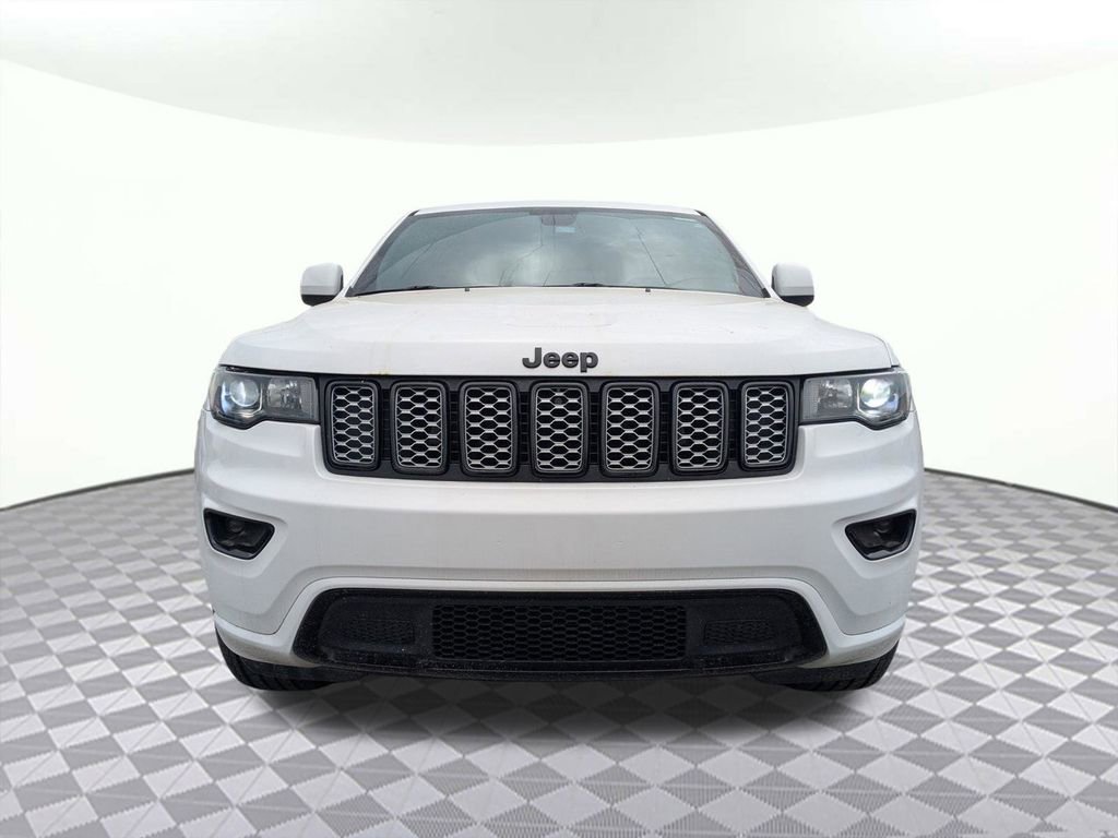 Used 2020 Jeep Grand Cherokee Altitude image 8