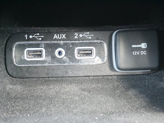 Used 2022 Jeep Grand Cherokee Laredo X image 24