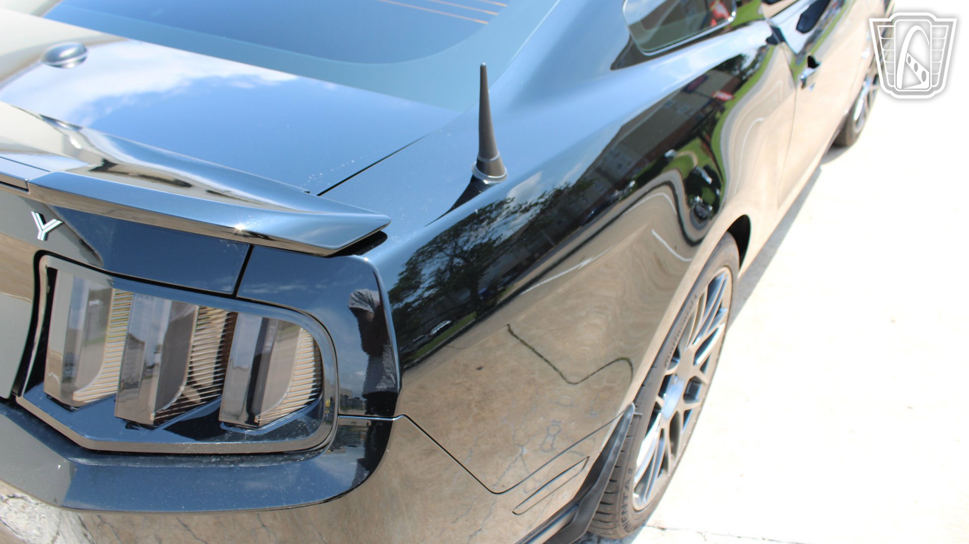 Used 2012 Ford Mustang Shelby GT500 w/ SVT Performance Pkg RWD image 40