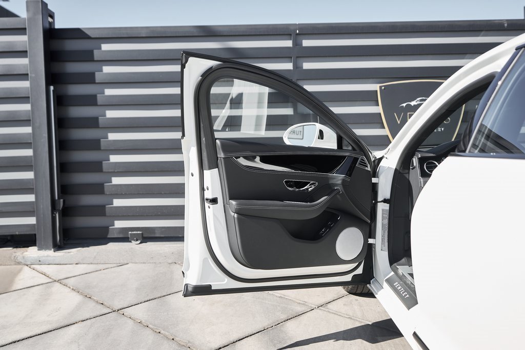 Used 2024 Bentley Flying Spur S V8 image 24