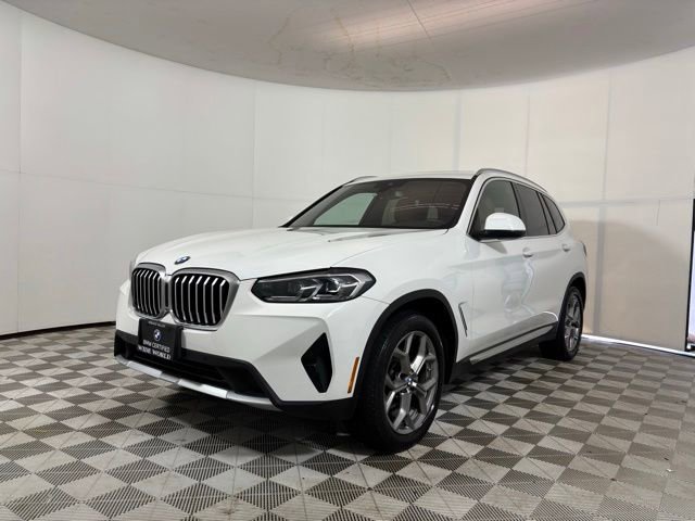 Certified 2024 BMW X3 xDrive30i w/ Convenience Package AWD/4WD image 3