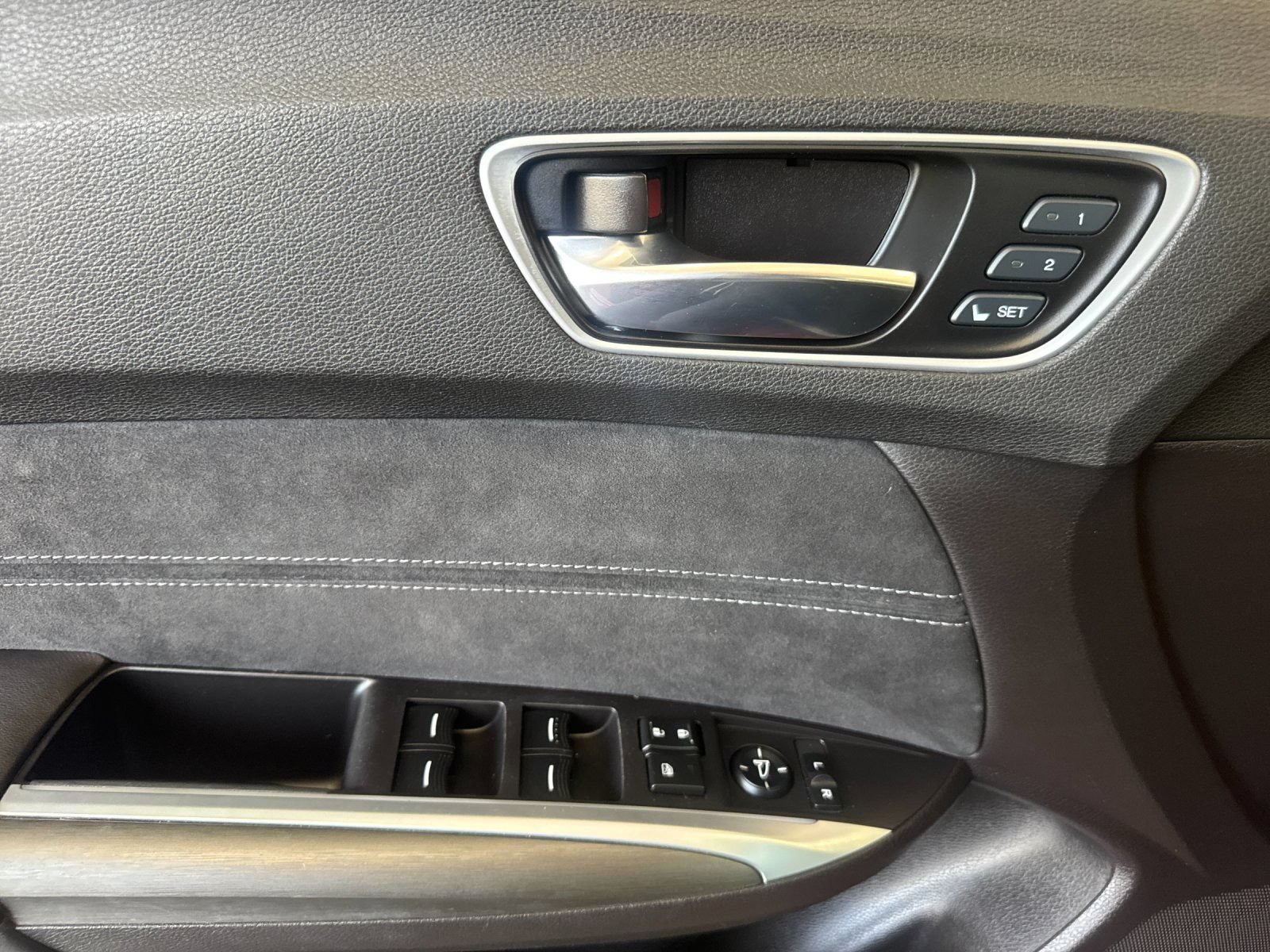 Used 2018 Acura TLX w/ Technology & A-SPEC Package FWD image 11