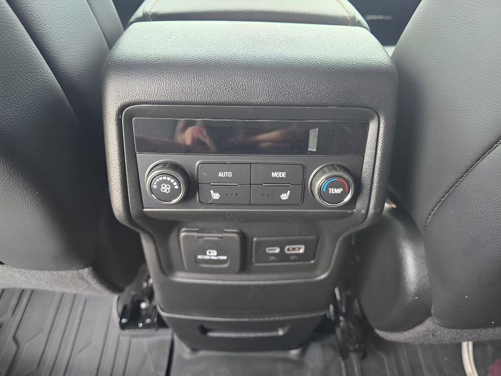 Used 2023 GMC Acadia AT4 w/ Preferred Package AWD/4WD image 9