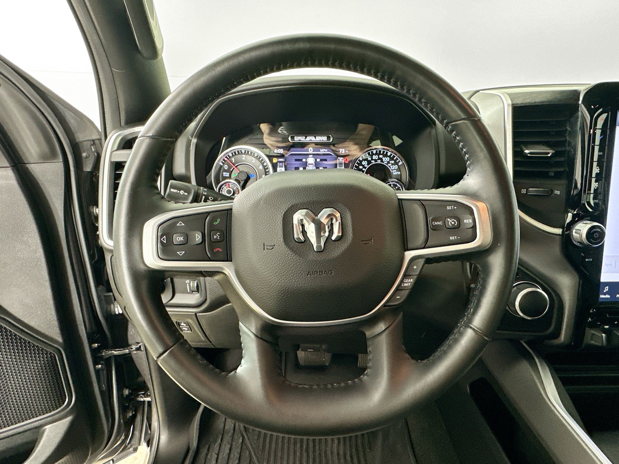 Used 2024 RAM 1500 Big Horn AWD/4WD image 11