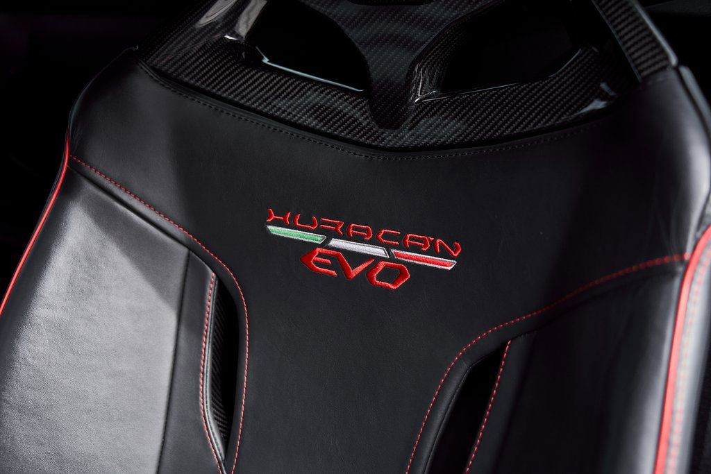 Used 2020 Lamborghini Huracan EVO image 45
