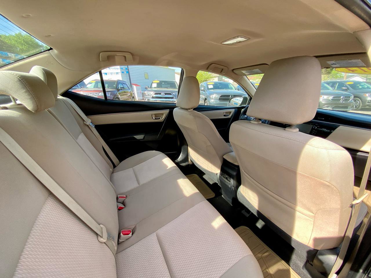Used 2014 Toyota Corolla LE image 10