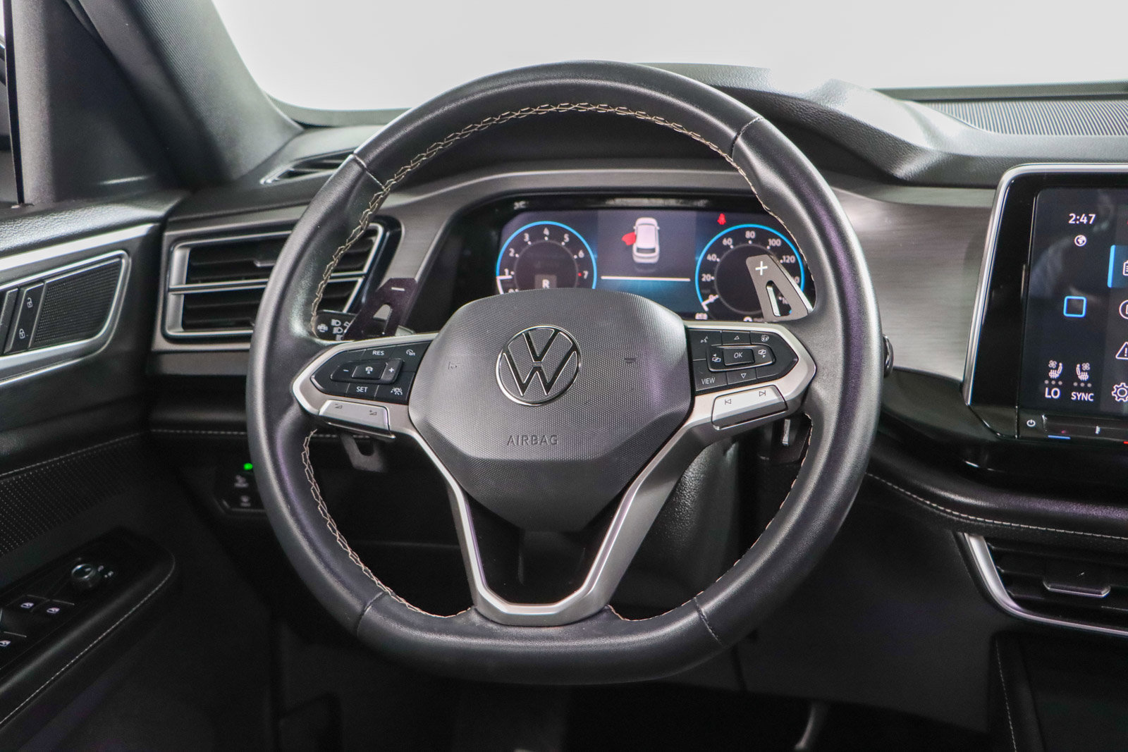Used 2024 Volkswagen Atlas Cross Sport SE image 12