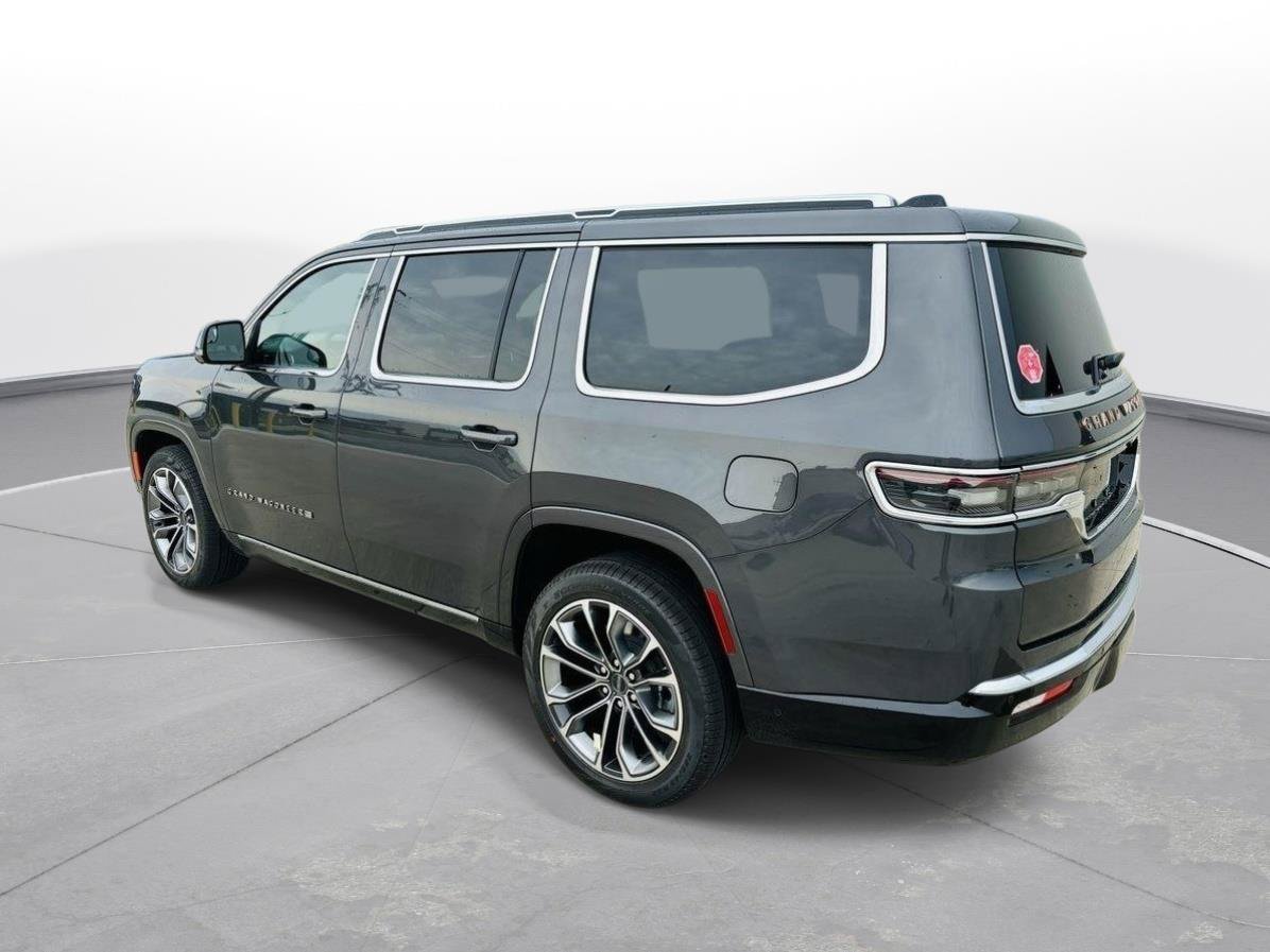 New 2024 Jeep Grand Wagoneer Series III AWD/4WD image 42