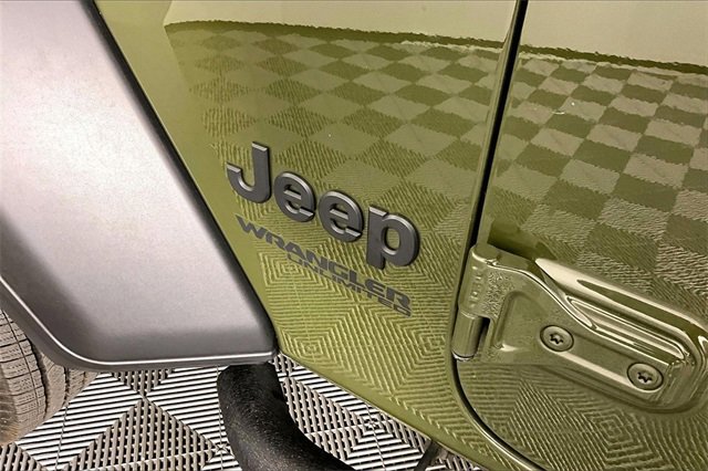 Used 2022 Jeep Wrangler Unlimited Sport image 24
