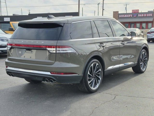 Used 2025 Lincoln Aviator Reserve w/ Illumination Package image 6