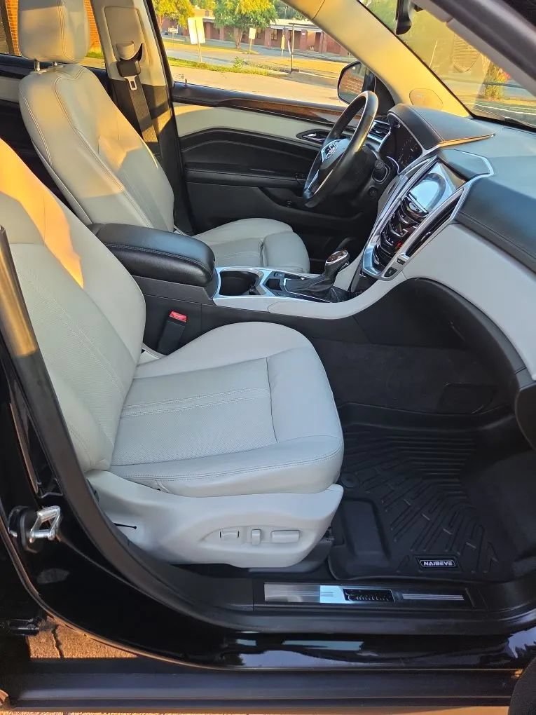 Used 2013 Cadillac SRX Luxury AWD/4WD image 34