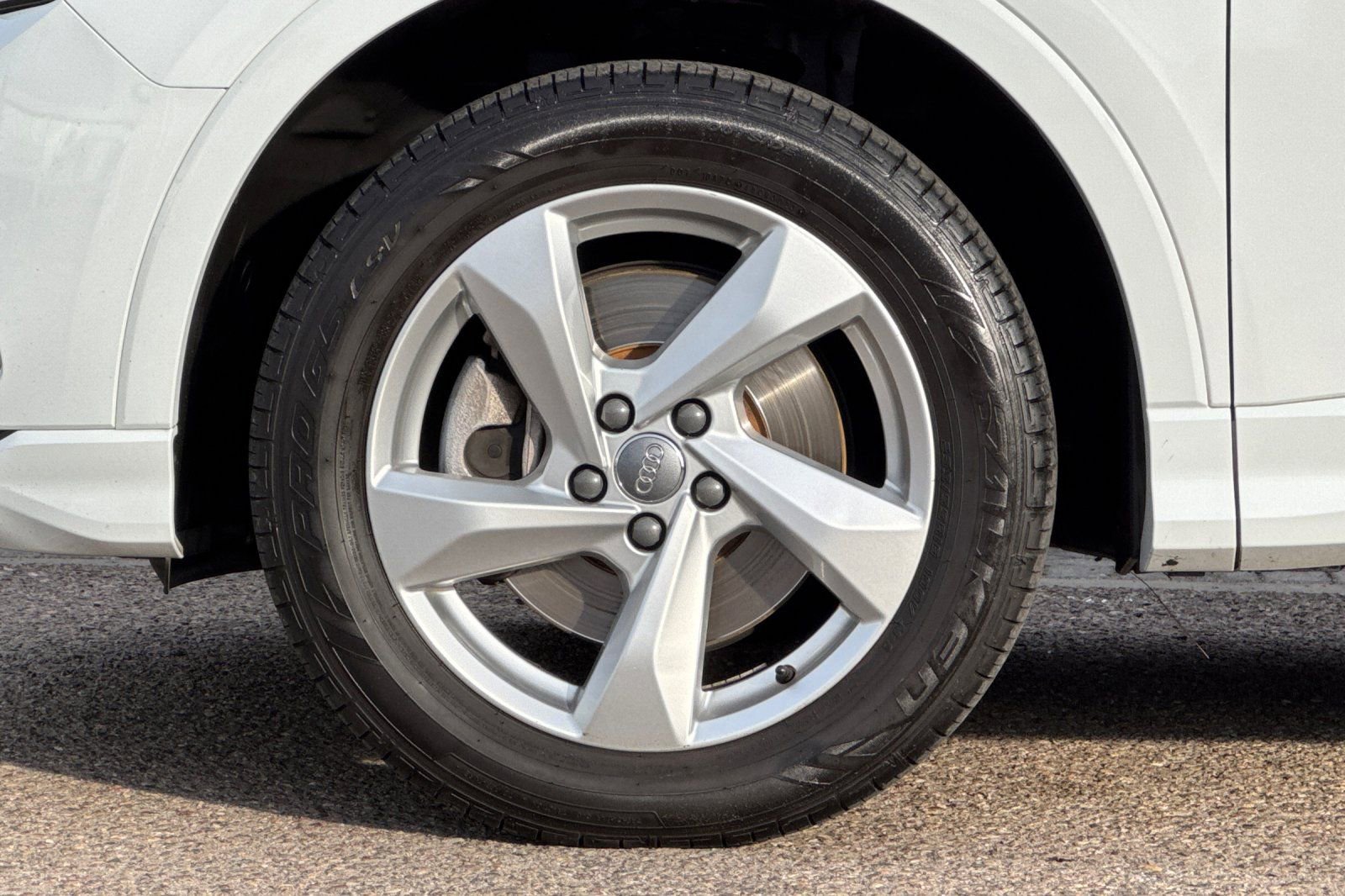 Used 2020 Audi Q3 2.0T Premium Plus w/ Premium Plus Package image 25