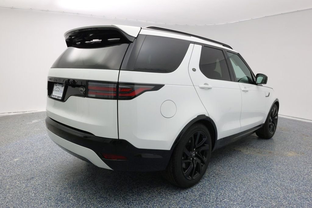 Used 2023 Land Rover Discovery HSE R-Dynamic image 3