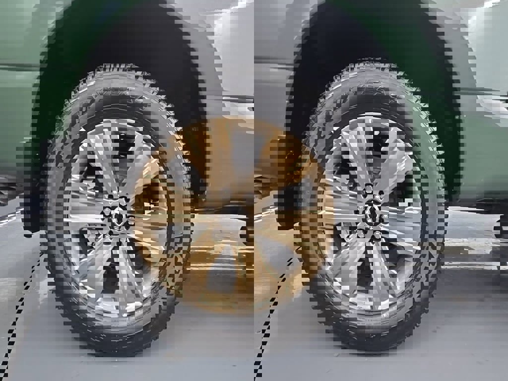 Used 2024 Nissan Titan SV w/ SV Bronze Edition Package image 10