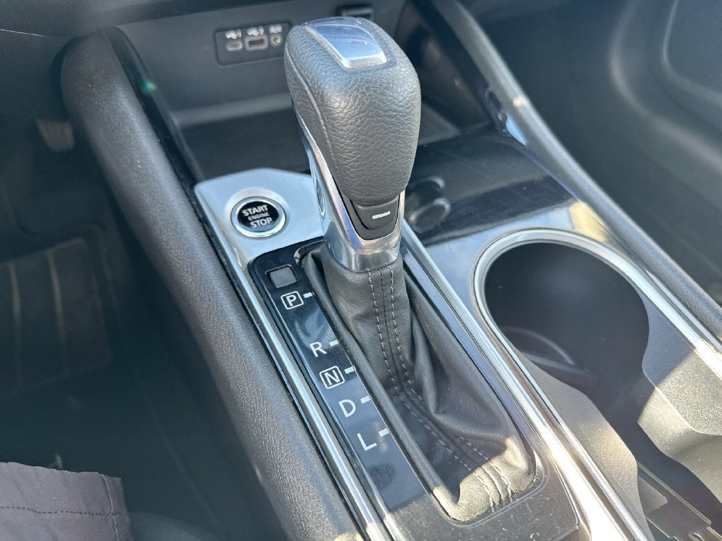 Used 2024 Nissan Altima 2.5 SV FWD image 16