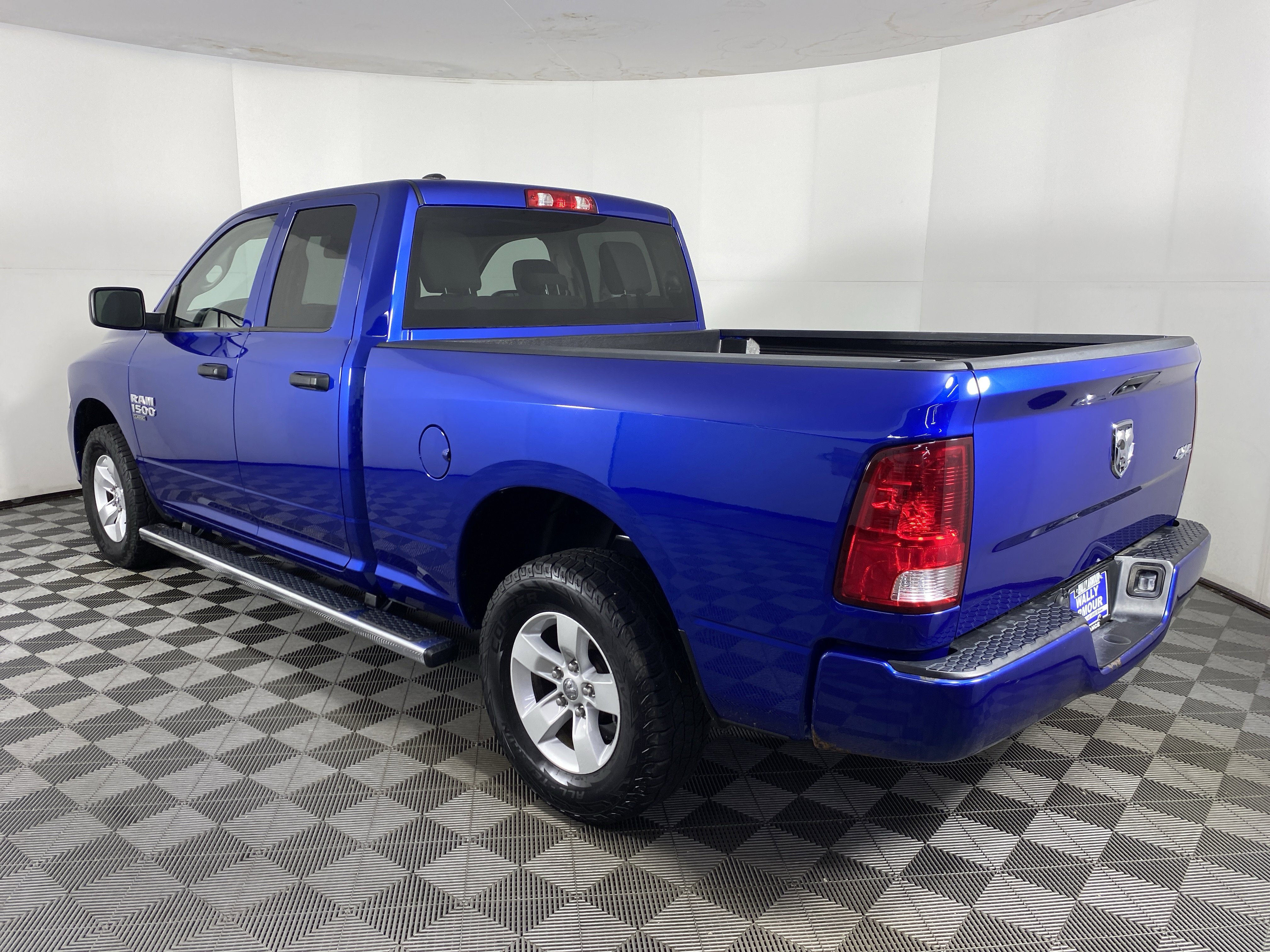 Used 2019 RAM 1500 Express AWD/4WD image 6